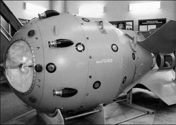 История создания первой водородной бомбы: последствия термоядерного взрыва